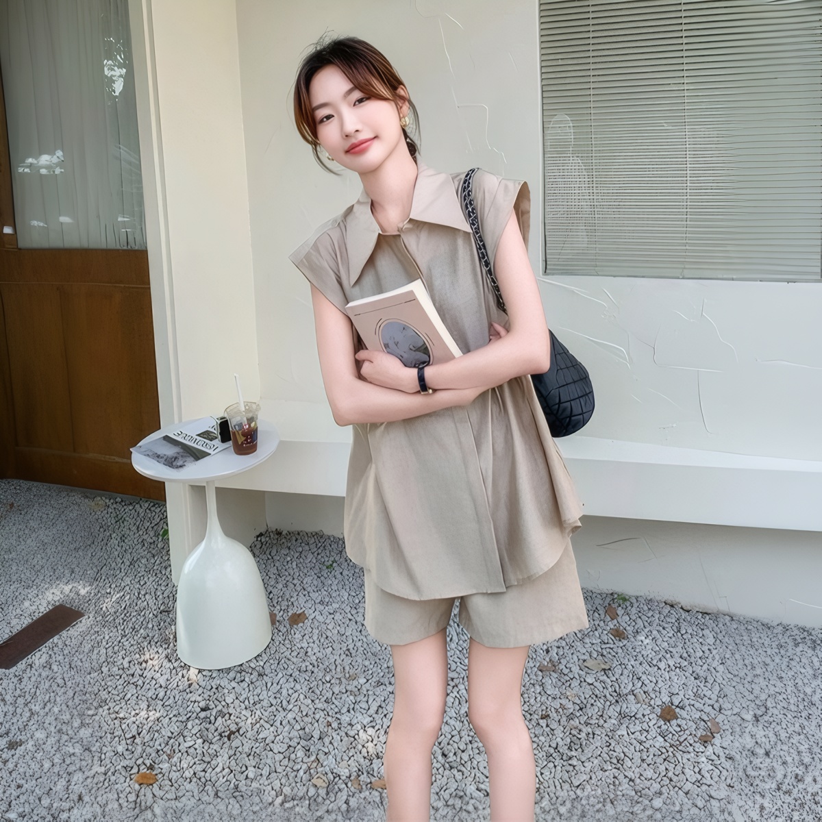 Women's Summer Two-Piece Wide-Leg Shorts Set with Belt Sleeveless Shirt - Image 4