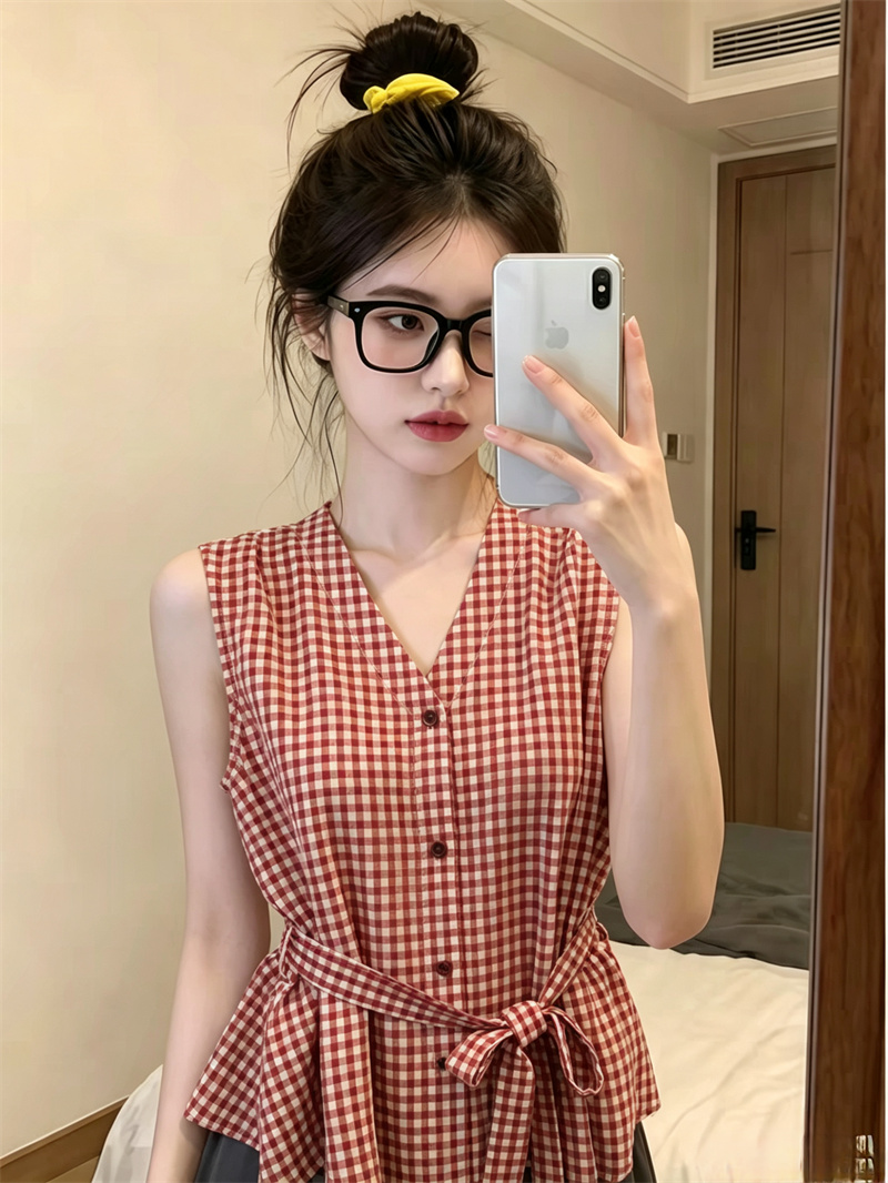 Retro Red Plaid Sleeveless Camisole Top with Tie French Style Women's Shirt - Image 2