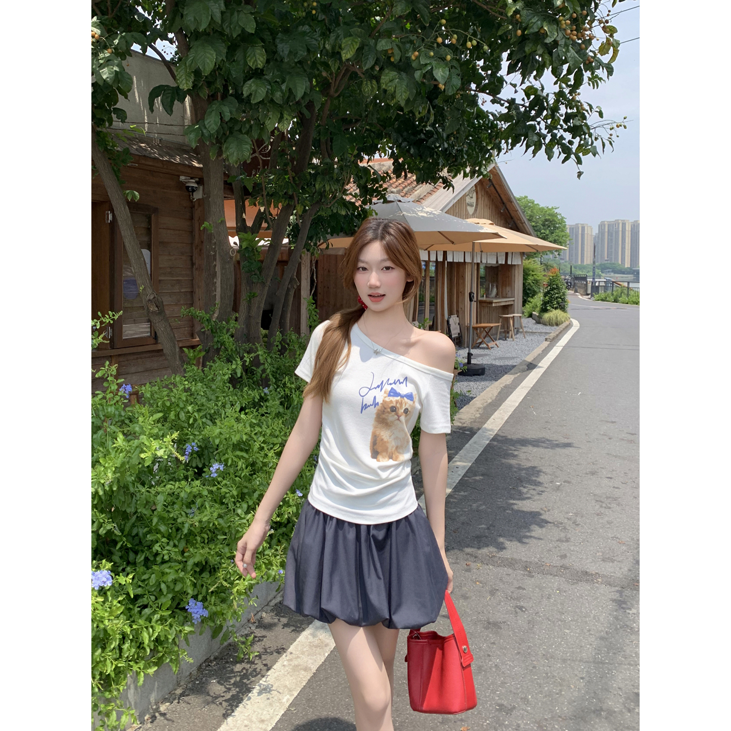 Women's Off-Shoulder Slant Neck Cat Print Short Sleeve T-Shirt Summer Slim Fit Commuter Top - Image 4