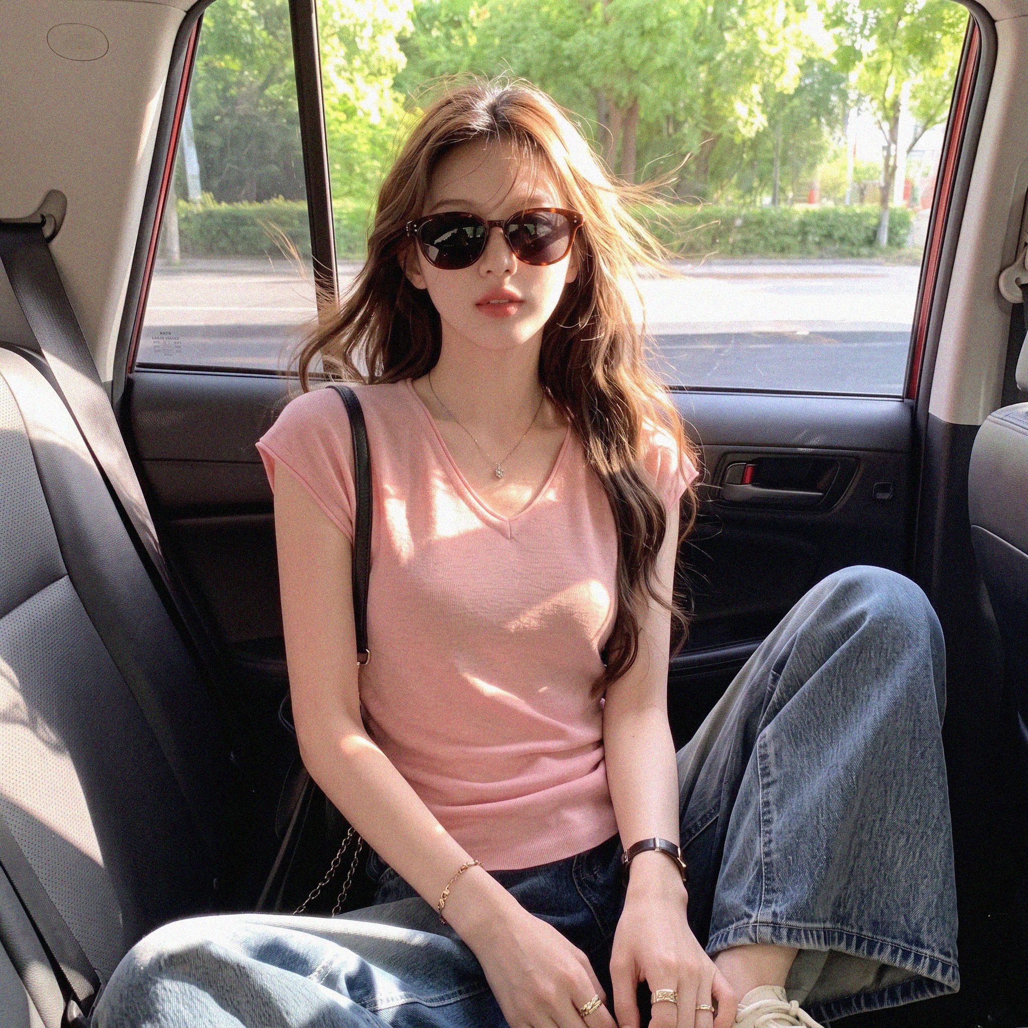 Pure Desire V-Neck Knit Short Sleeve T-Shirt for Women Summer 2026 New Slightly Sheer Slim Waist Short Crop Hot Girl Pink Top - Image 2