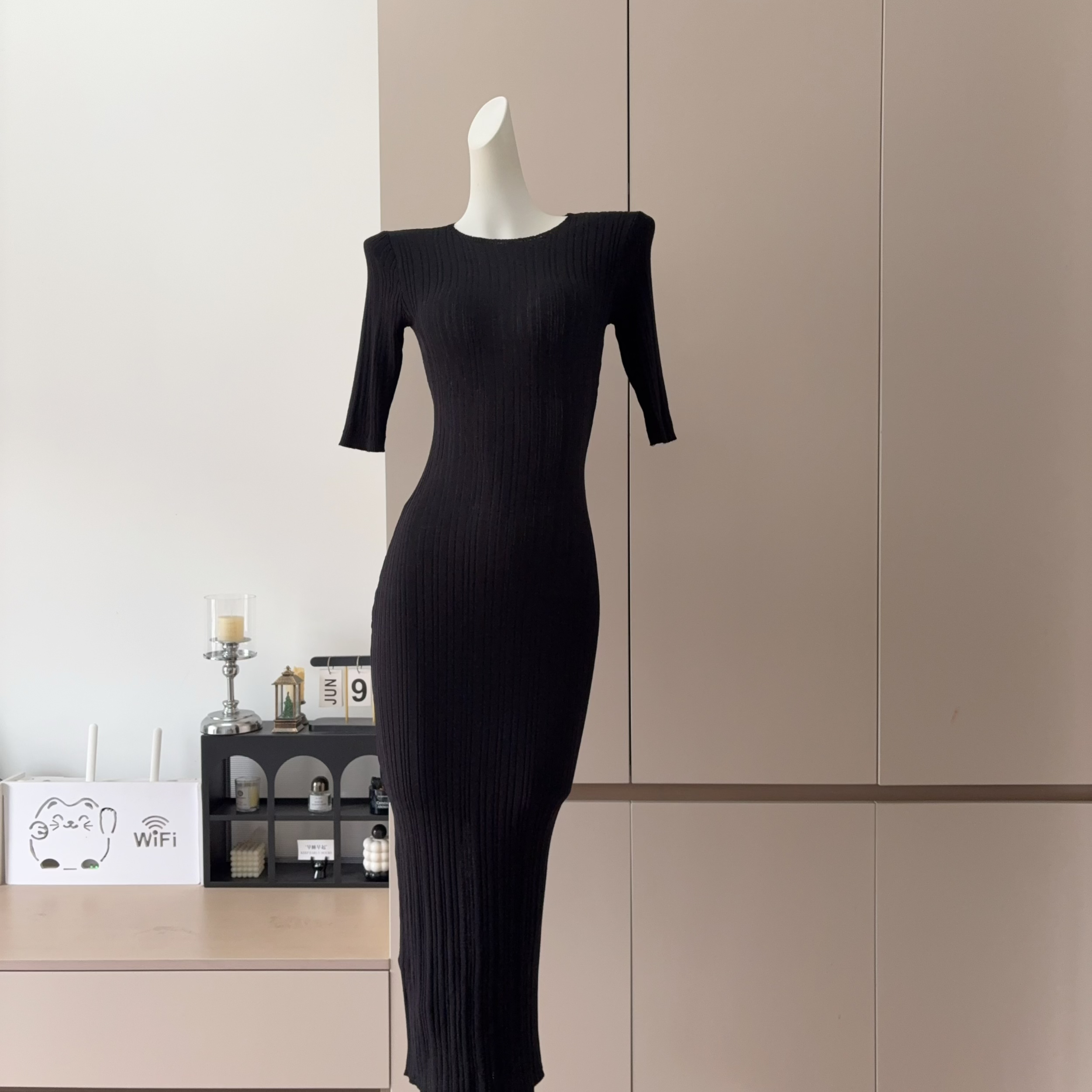 Korean Minimalist Round Neck Mid Sleeve Knit Dress for Women - Image 4