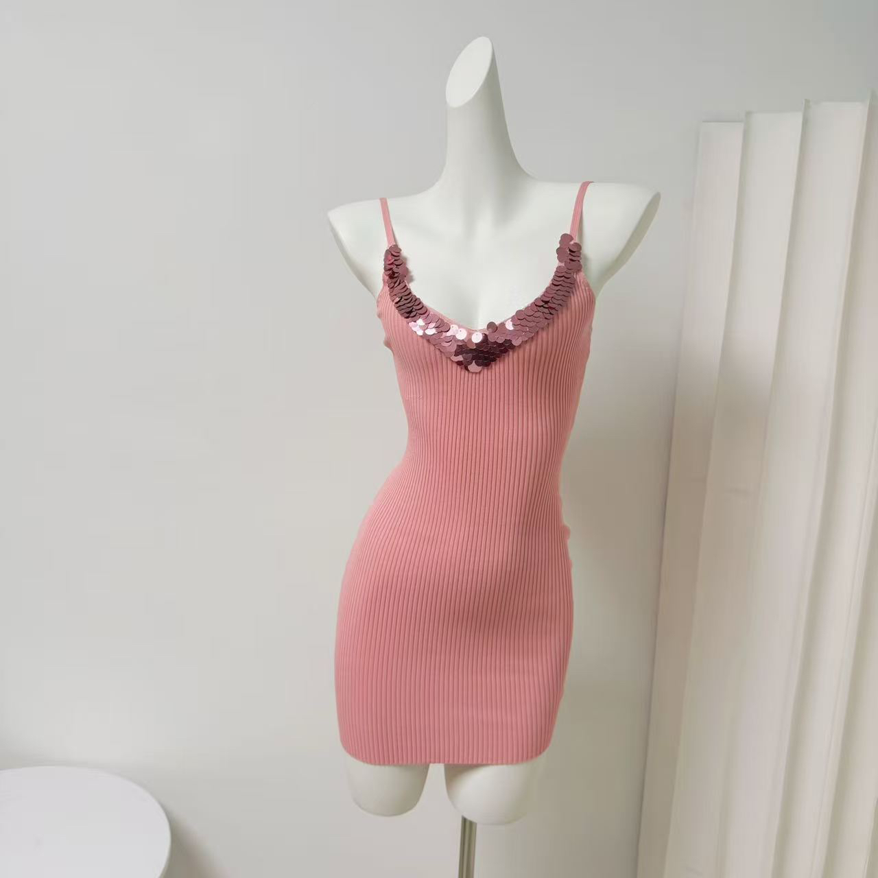 Sexy Slim-Fit Sequin Knit Cami Bodycon Dress - Image 3